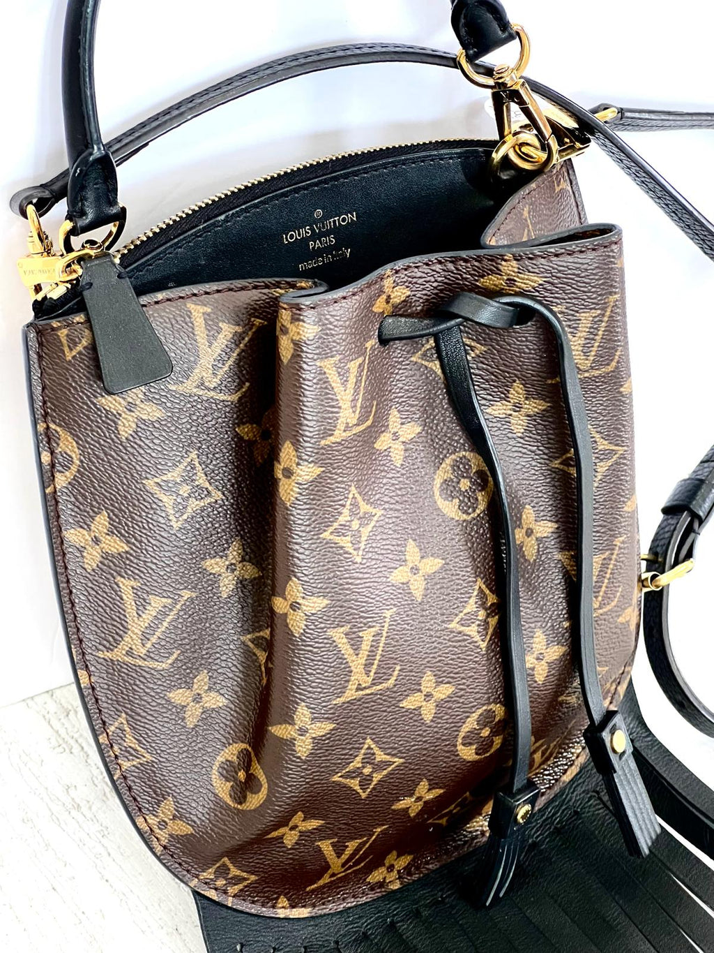 LOUIS VUITTON LV MONOGRAM NEO FRINGE BAG