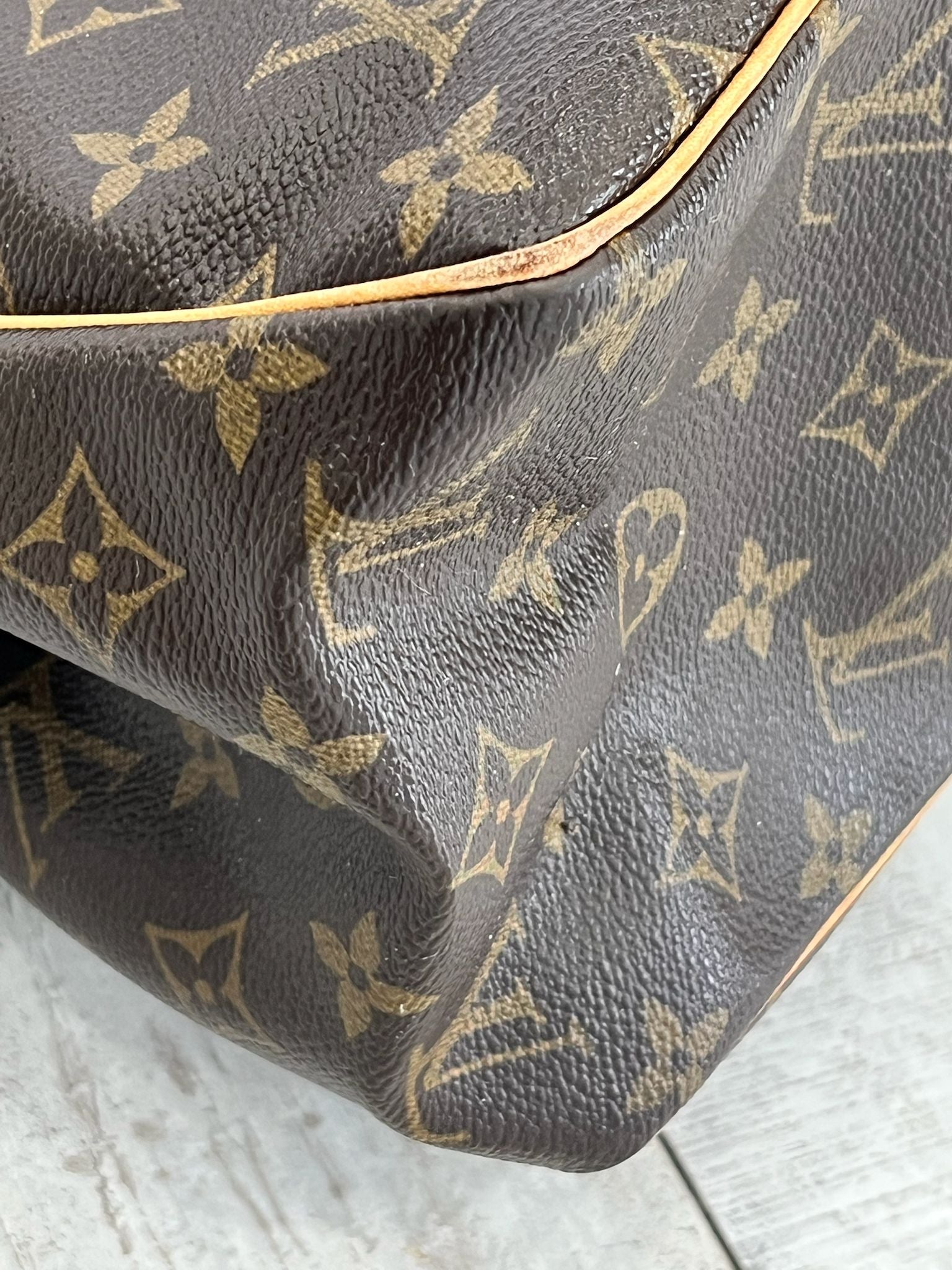 LOUIS VUITTON LV MONOGRAM BATIGNOLLES VERTICAL VINTAGE BAG
