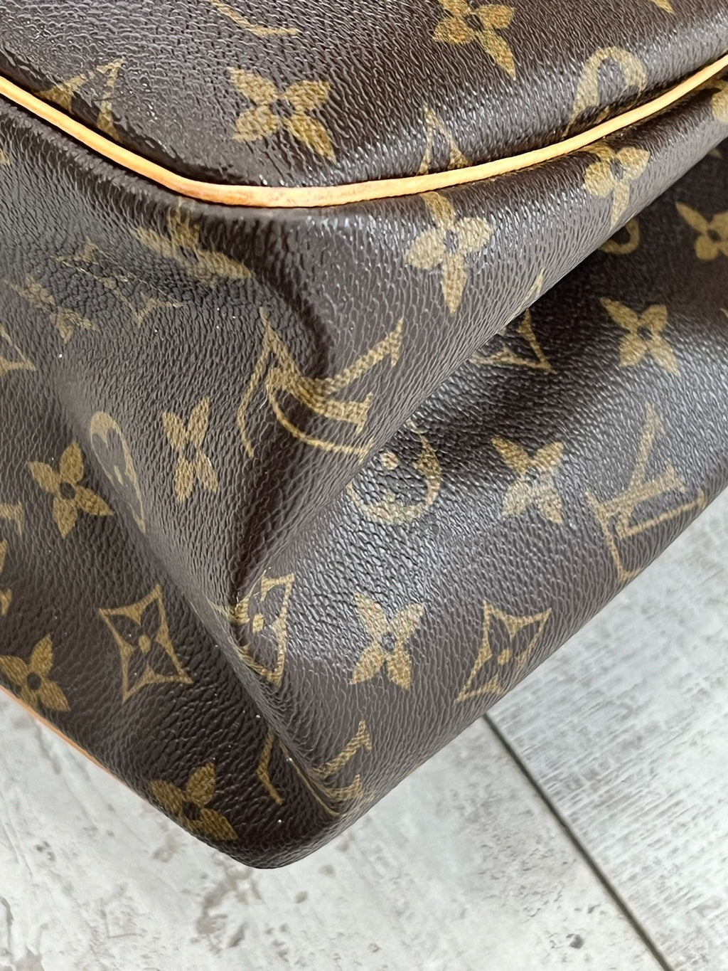 LOUIS VUITTON LV MONOGRAM BATIGNOLLES VERTICAL VINTAGE BAG