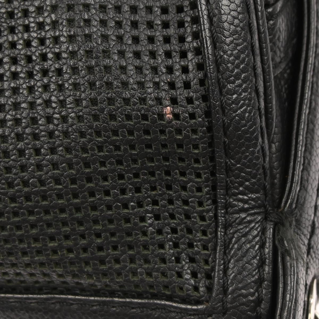 Chanel Pulley Camera Bag Perforated Caviar Black Leather Shoulder Bag Bag (Pre-Owned)