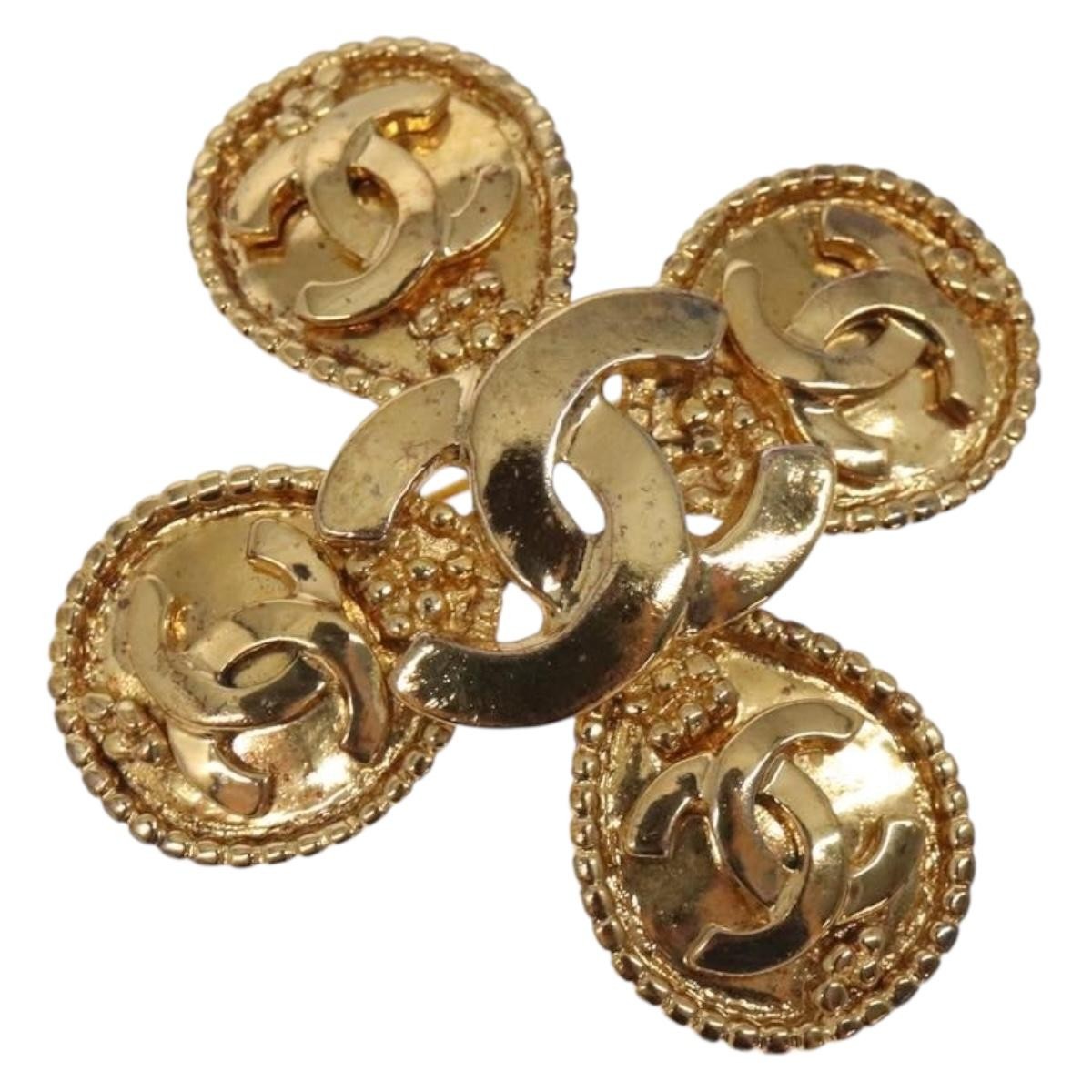 Chanel Cc Cross Badge Brooch Metal Gold Metal Brooch Jewelry (Pre-Owned)