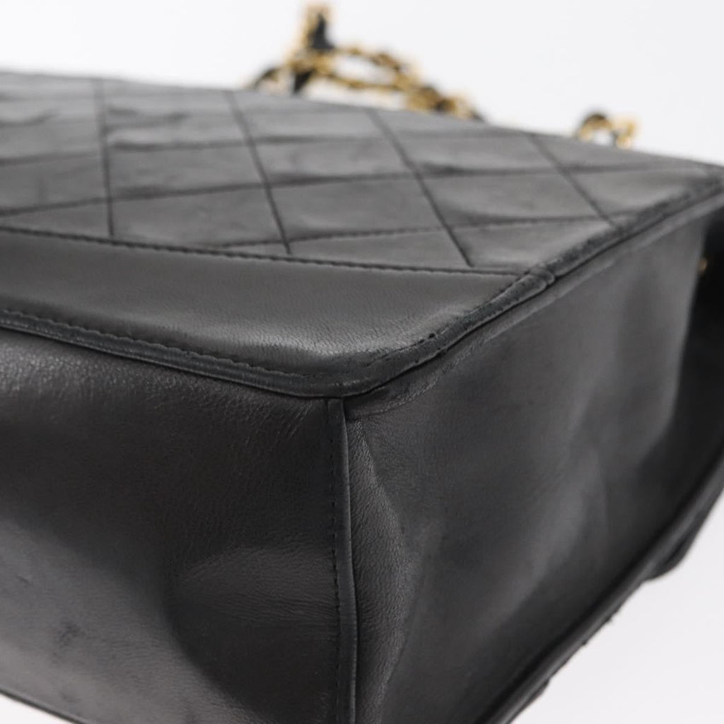Chanel Vintage Mademoiselle Lock Trapezoid Flap Bag Quilted Lambskin Black Leather Shoulder Bag Bag (Pre-Owned)