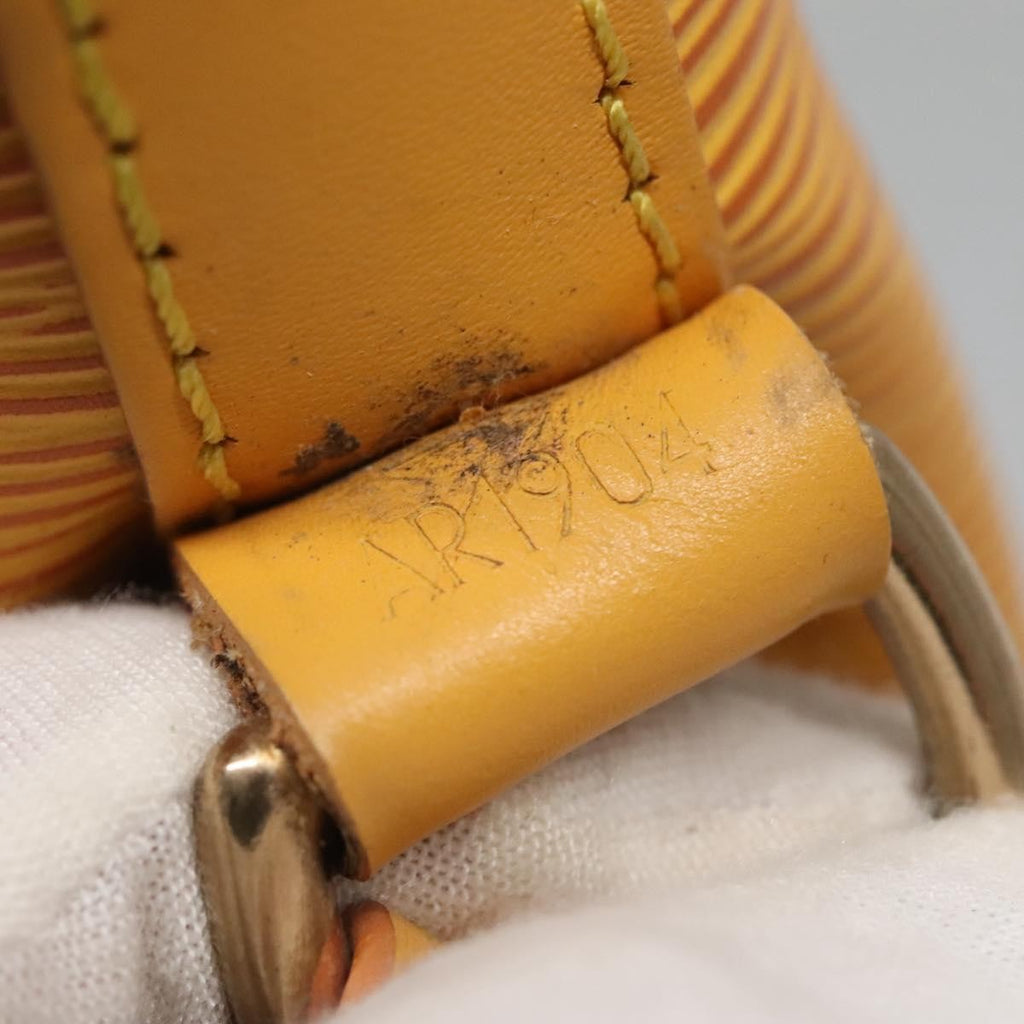 Louis Vuitton Noe Handbag Epi Leather Yellow Leather Bag (Pre-Owned)