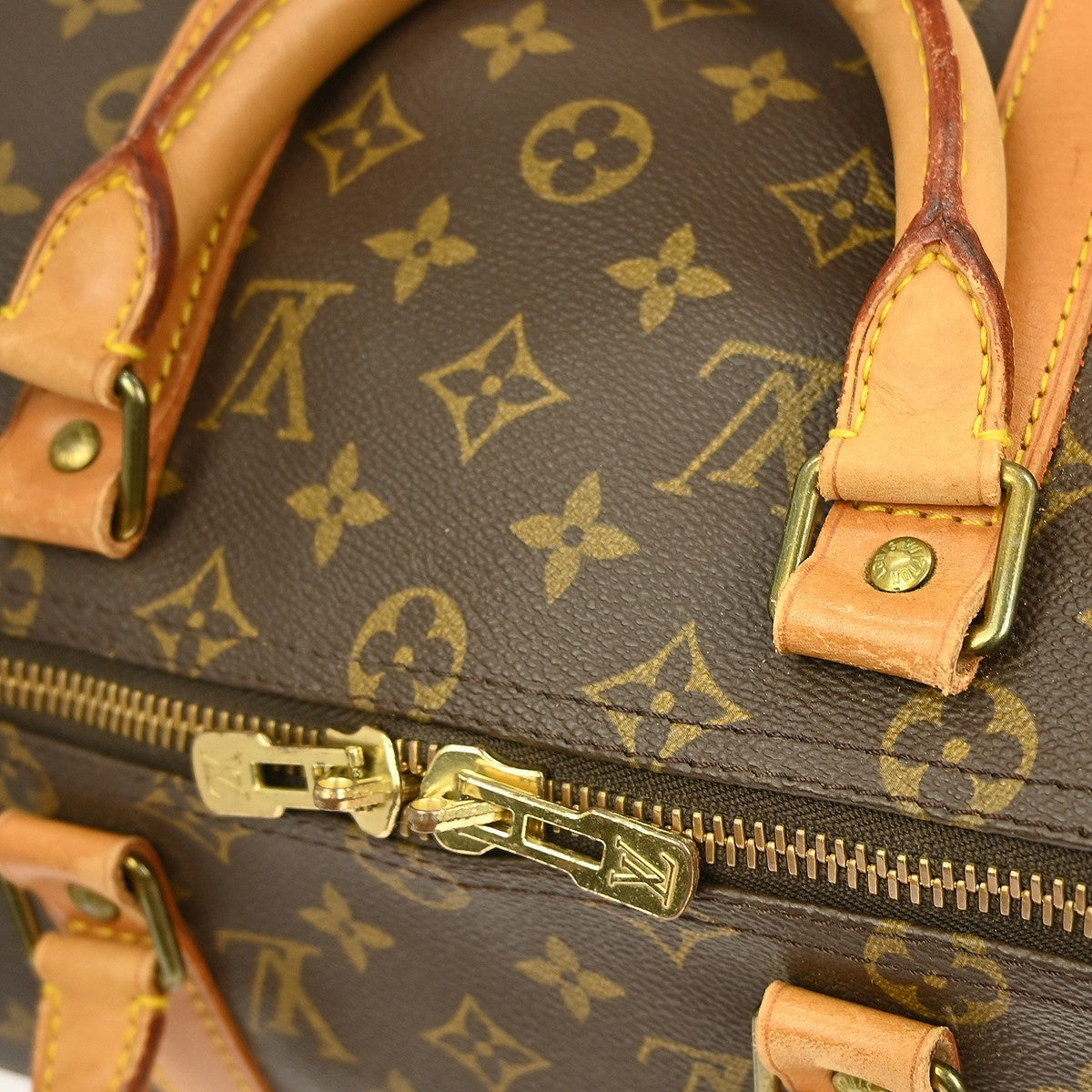 Louis Vuitton Keepall Bag Monogram Canvas Brown Canvas Travel Bag Bag (Pre-Owned)