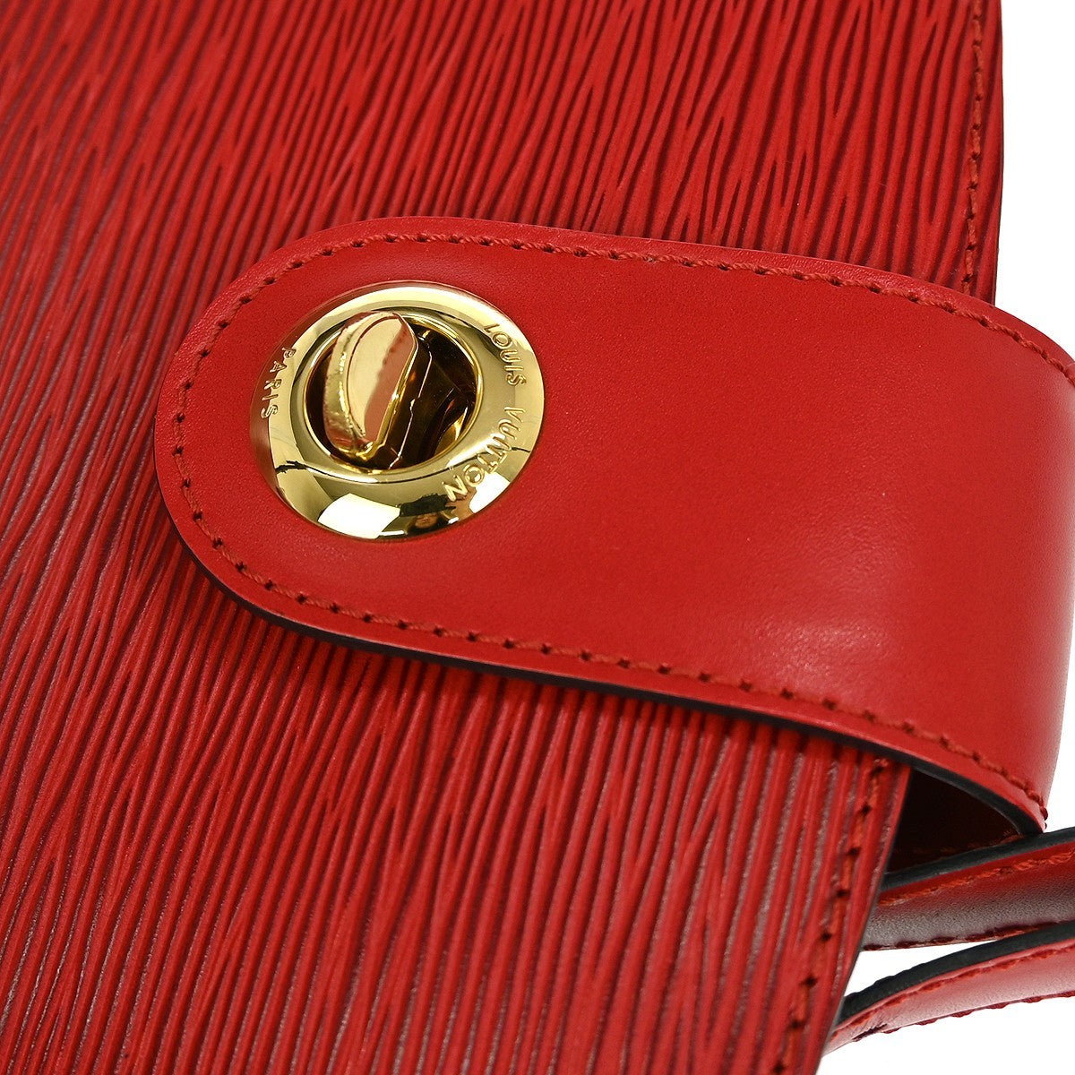 Louis Vuitton Cluny Shoulder Bag Epi Leather Red Leather Shoulder Bag Bag (Pre-Owned)