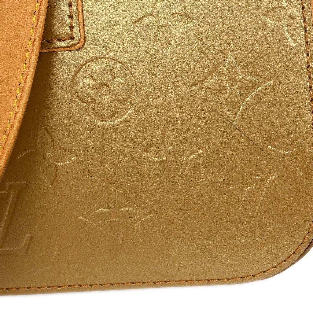 Louis Vuitton Mat Shelton Handbag Monogram Vernis Beige Leather Handbag (Pre-Owned)