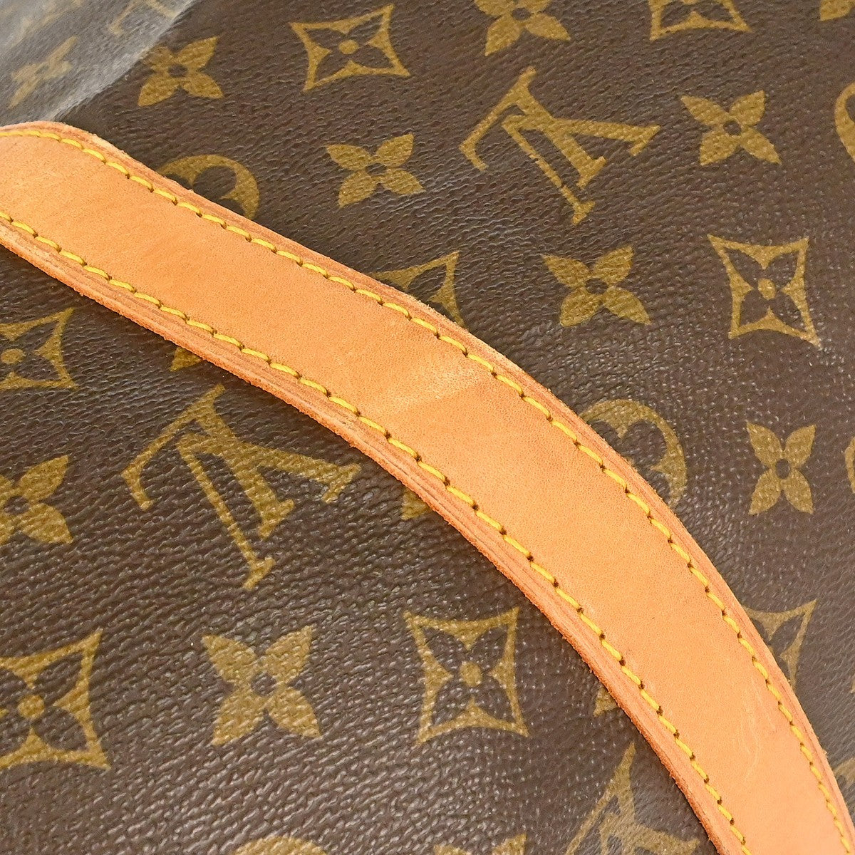 Louis Vuitton Keepall Bag Monogram Canvas Brown Canvas Travel Bag Bag (Pre-Owned)