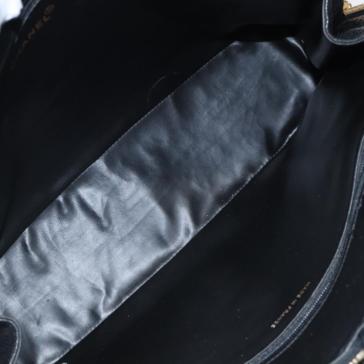 Chanel Vintage Cc Dome Bag Caviar Black Calfskin Handbag (Pre-Owned)