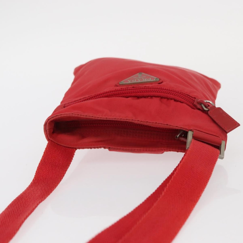 Prada Flat Messenger Bag Tessuto Red Nylon Shoulder Bag Bag (Pre-Owned)