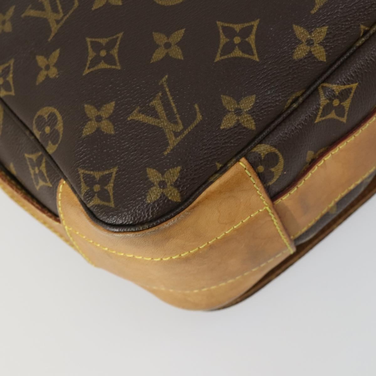 Louis Vuitton Abbesses Messenger Bag Monogram Canvas Brown Canvas Shoulder Bag Bag (Pre-Owned)