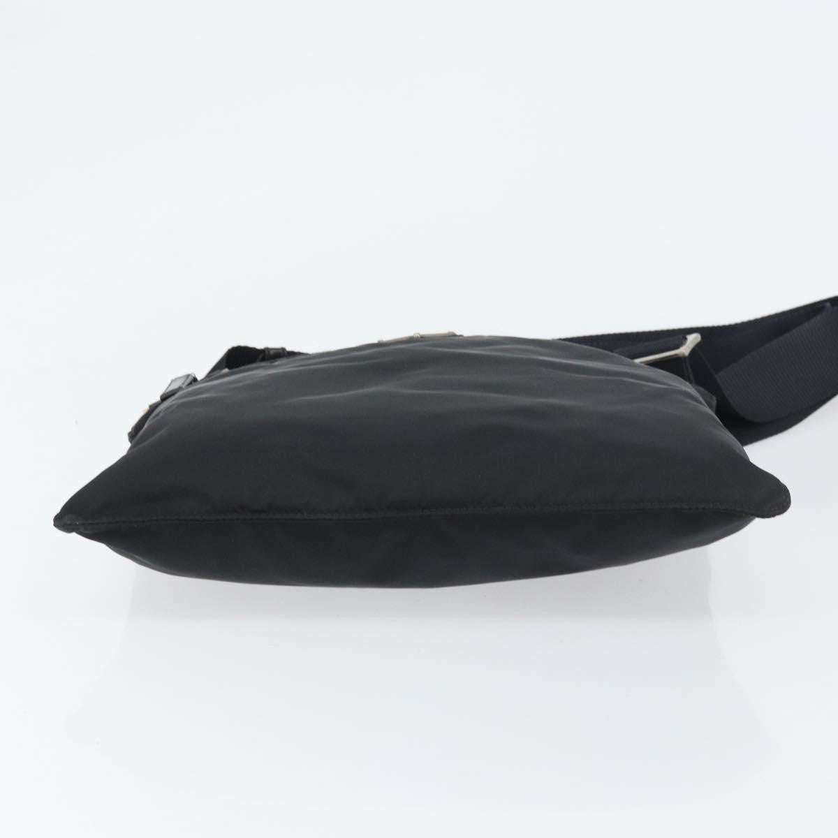 Prada Front Pocket Messenger Bag Tessuto Black Nylon Shoulder Bag Bag (Pre-Owned)