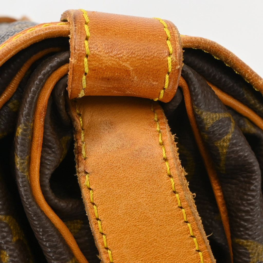 Louis Vuitton Saumur Handbag Monogram Canvas Brown Canvas Shoulder Bag Bag (Pre-Owned)