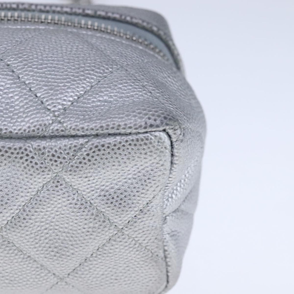 Chanel Classic Vanity Case With Chain Quilted Caviar Silver Leather Shoulder Bag Bag (Pre-Owned)