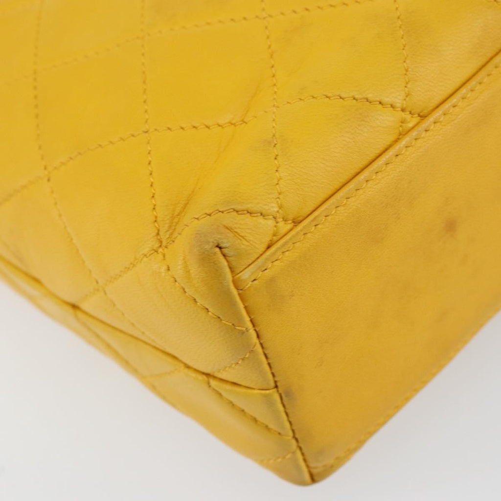 Chanel Vintage Cc Fold Over Shoulder Bag Quilted Lambskin Yellow Leather Shoulder Bag Bag (Pre-Owned)
