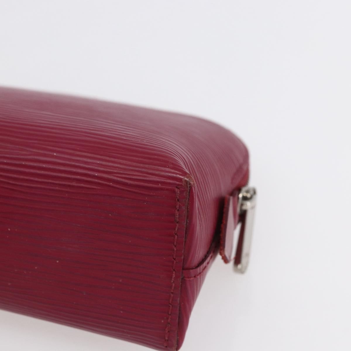 Louis Vuitton Cosmetic Pouch Epi Leather Burgundy Leather Clutche & Pouche Bag (Pre-Owned)