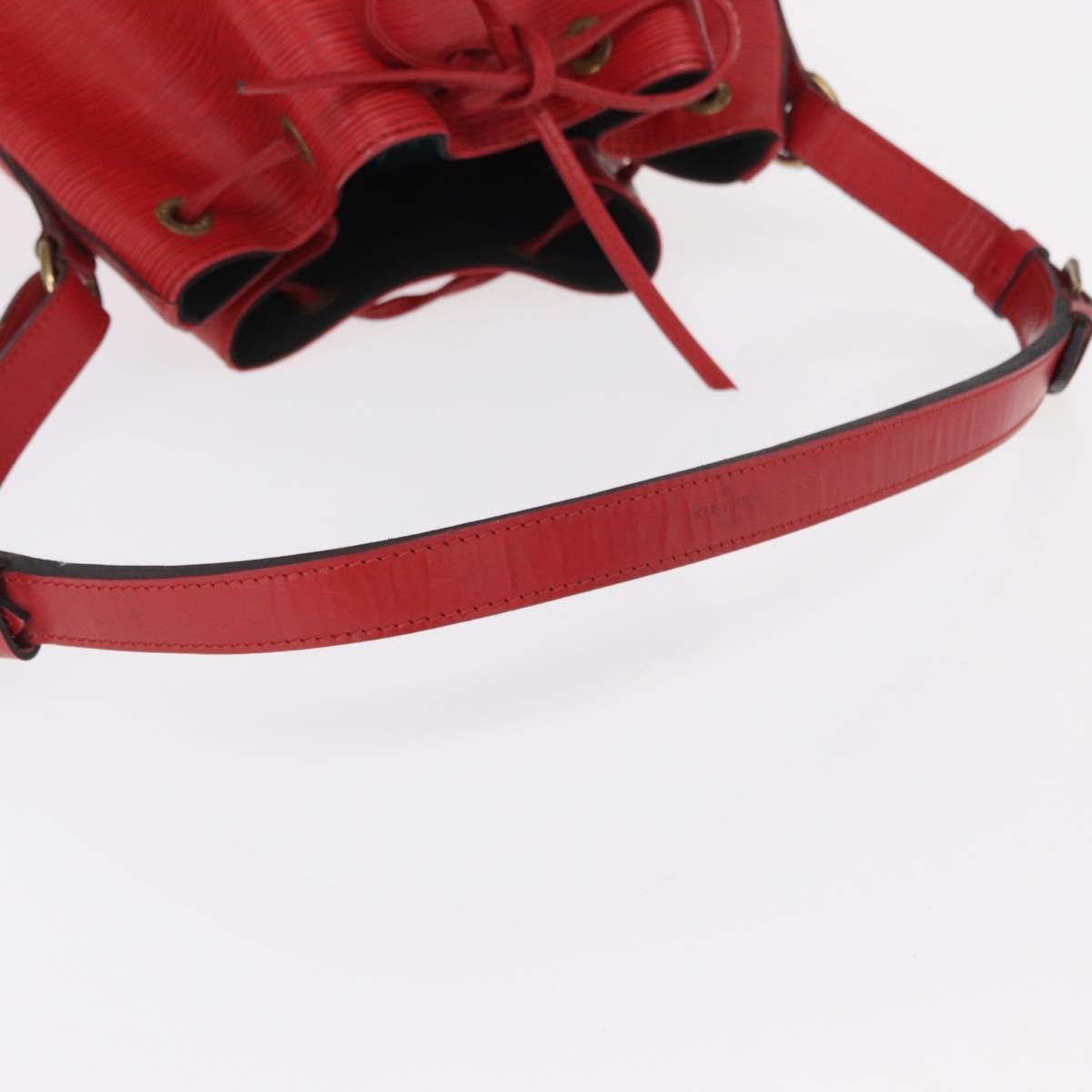 Louis Vuitton Noe Handbag Epi Leather Red Leather Shoulder Bag Bag (Pre-Owned)