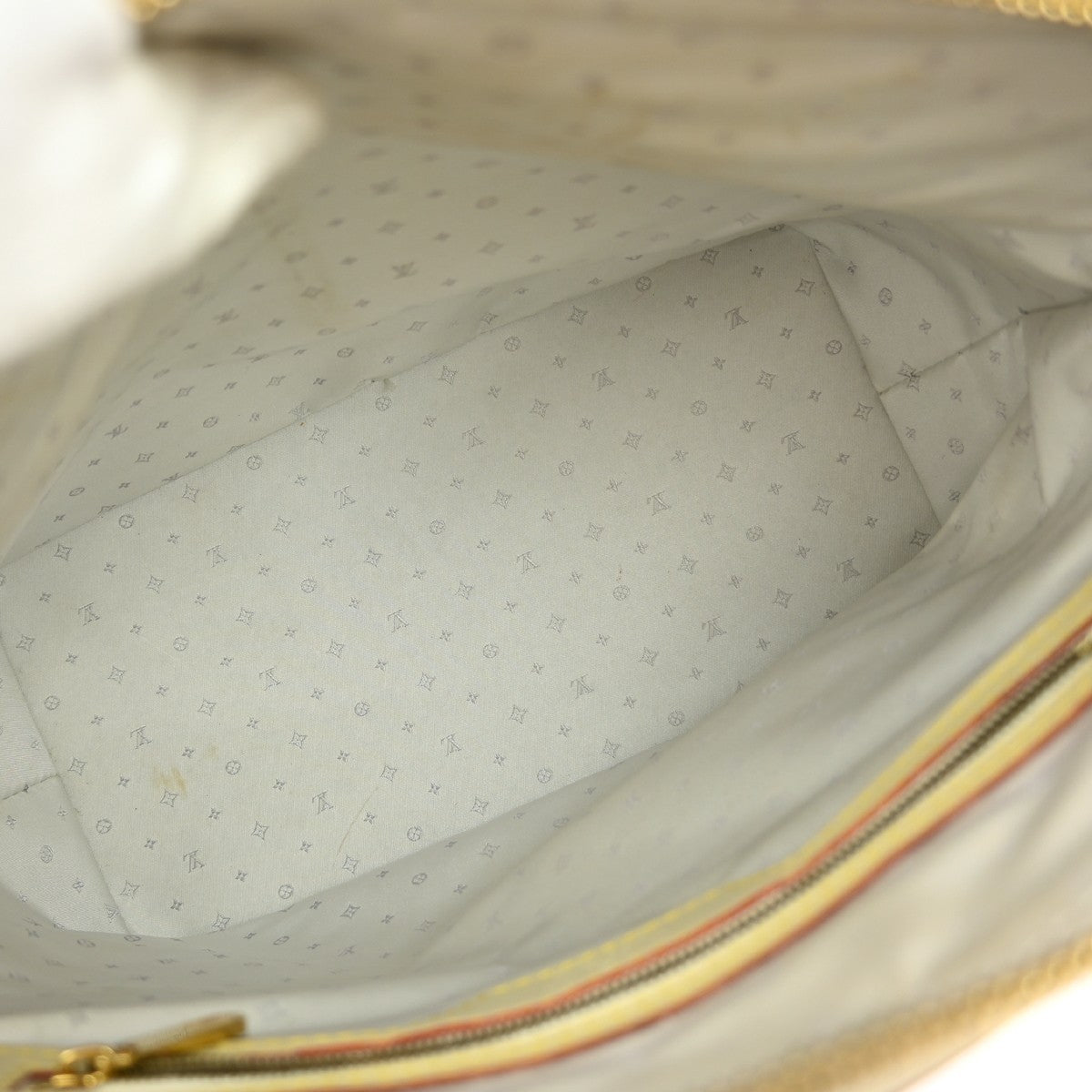 Louis Vuitton Suhali Lockit Handbag Leather Beige Leather Tote Bag Bag (Pre-Owned)