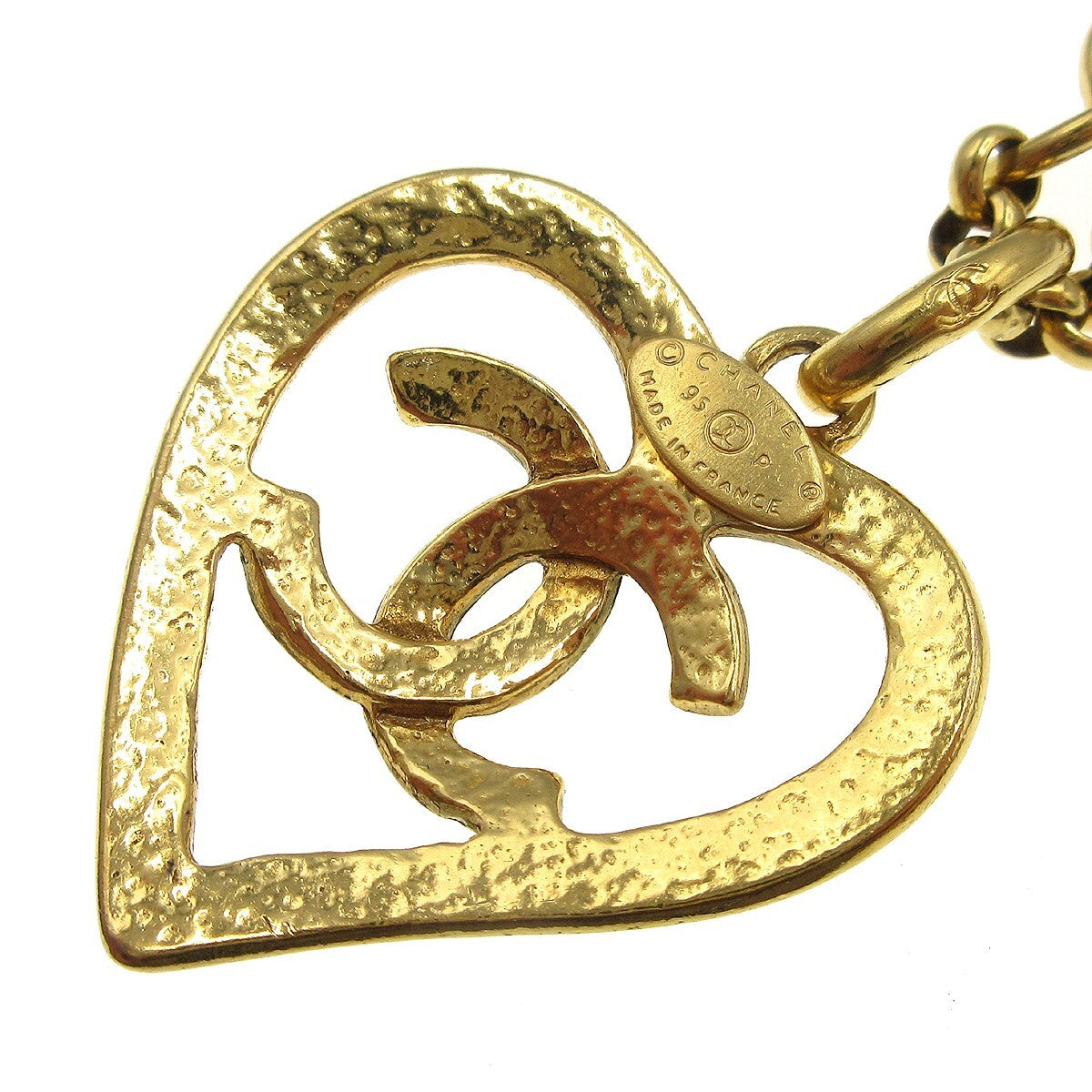 Chanel Cc Heart Pendant Necklace Metal Gold Gold_Plated Necklace Jewelry (Pre-Owned)