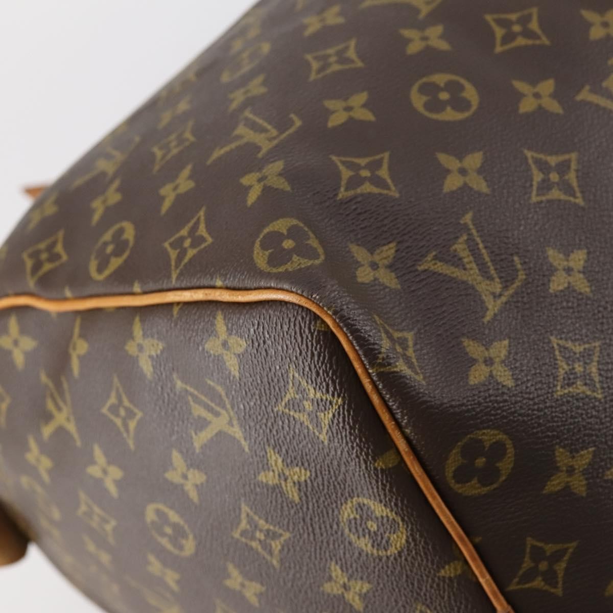 Louis Vuitton Keepall Bag Monogram Canvas Brown Canvas Travel Bag Bag (Pre-Owned)