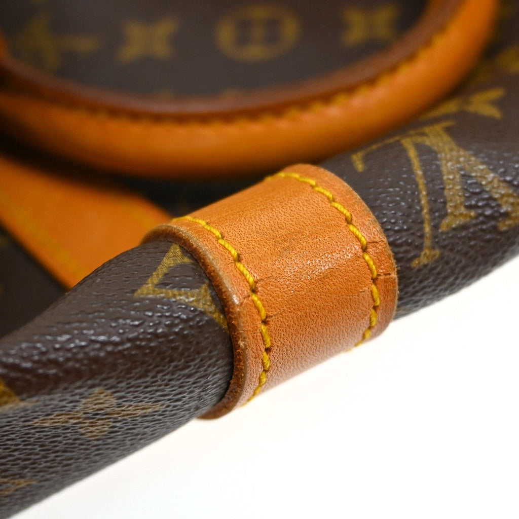 Louis Vuitton Keepall Bag Monogram Canvas Brown Canvas Travel Bag Bag (Pre-Owned)