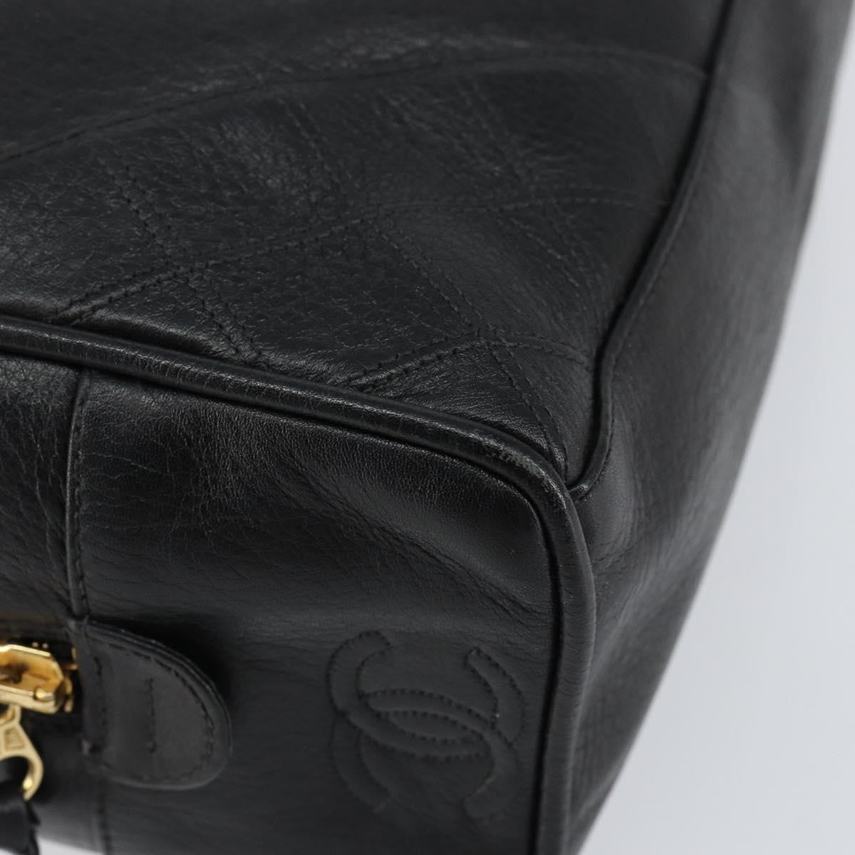 Chanel Vintage Toiletry Pouch Leather Black Leather Clutche & Pouche Bag (Pre-Owned)