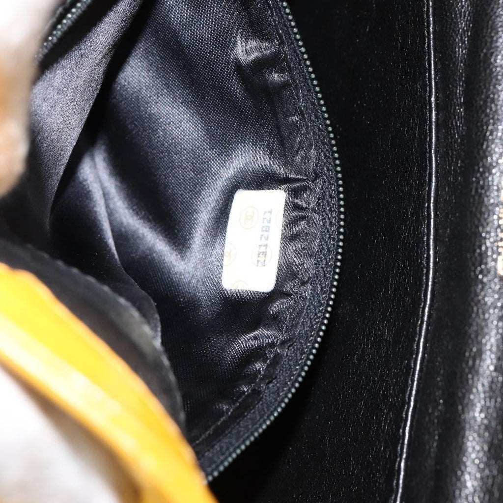 Chanel Vintage Cc Fold Over Shoulder Bag Quilted Lambskin Yellow Leather Shoulder Bag Bag (Pre-Owned)