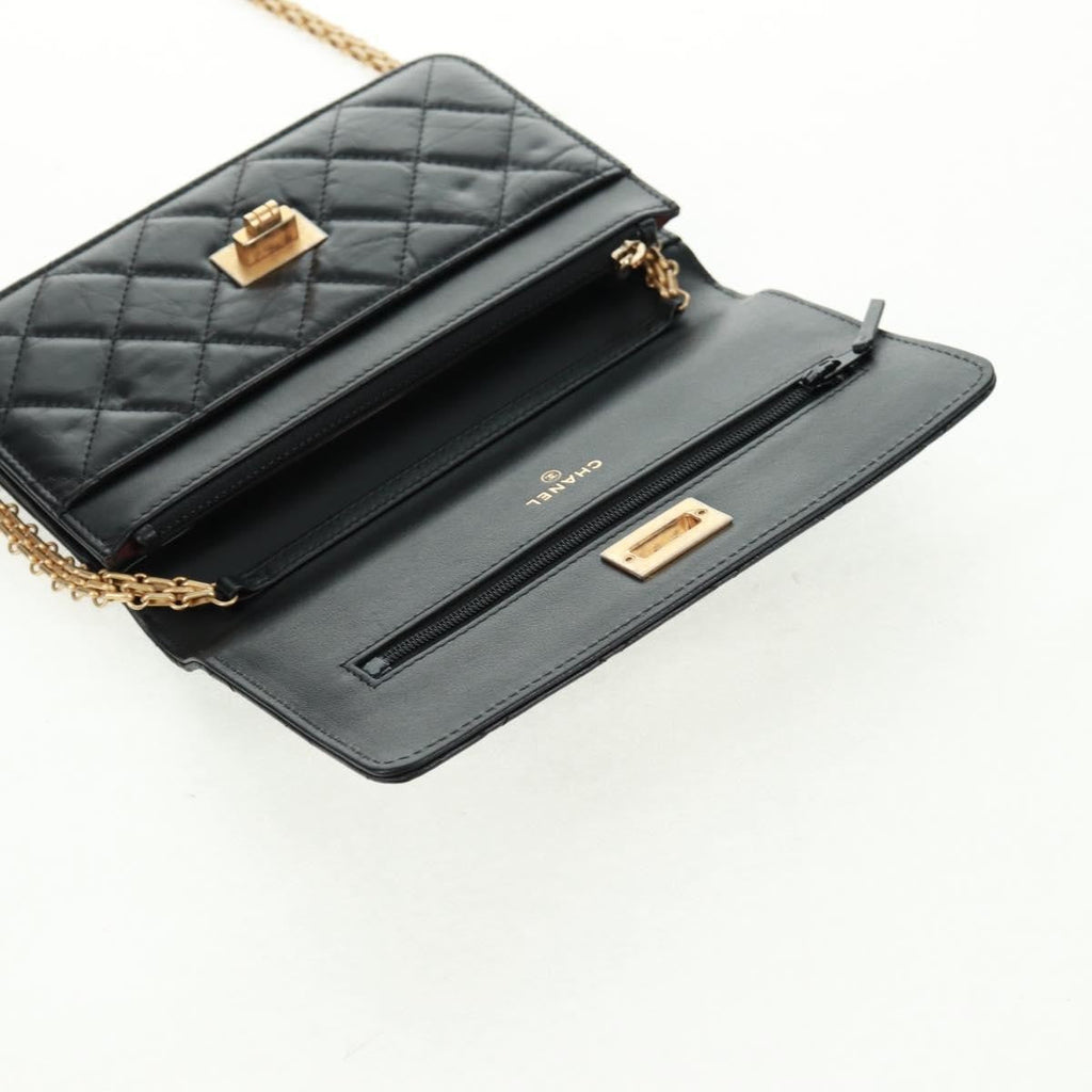 Chanel Lucky Charms Reissue 2.55 Flap Bag Leather Black Leather Shoulder Bag Bag (Pre-Owned)