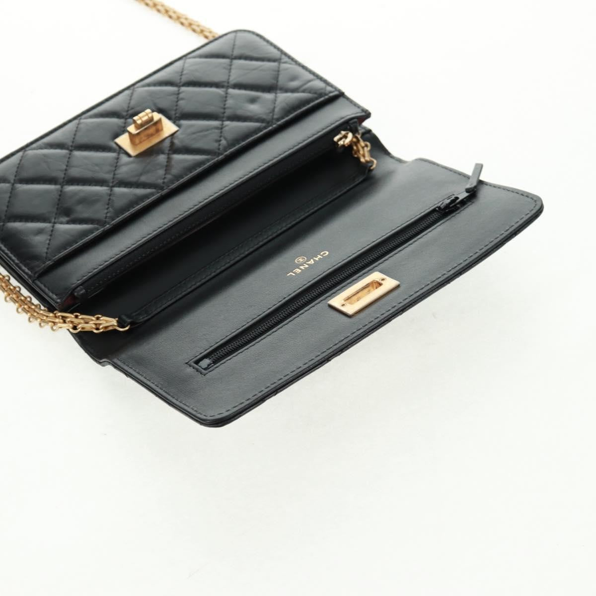 Chanel Lucky Charms Reissue 2.55 Flap Bag Leather Black Leather Shoulder Bag Bag (Pre-Owned)