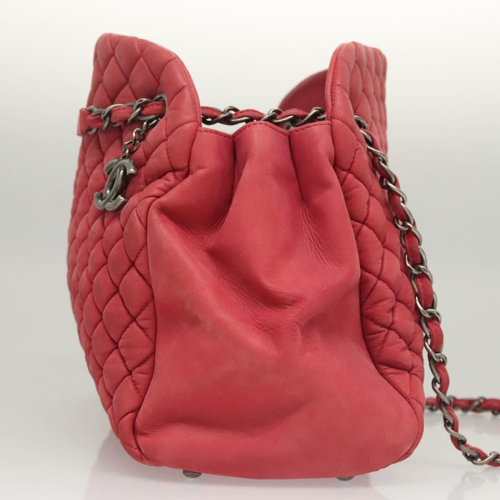Chanel Matelasse Chain Shoulder Bag Leather Pink Leather Handbag (Pre-Owned)