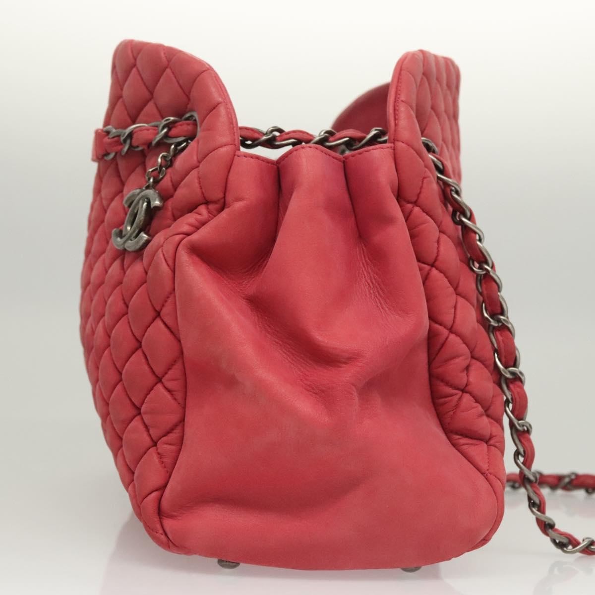 Chanel Matelasse Chain Shoulder Bag Leather Pink Leather Handbag (Pre-Owned)
