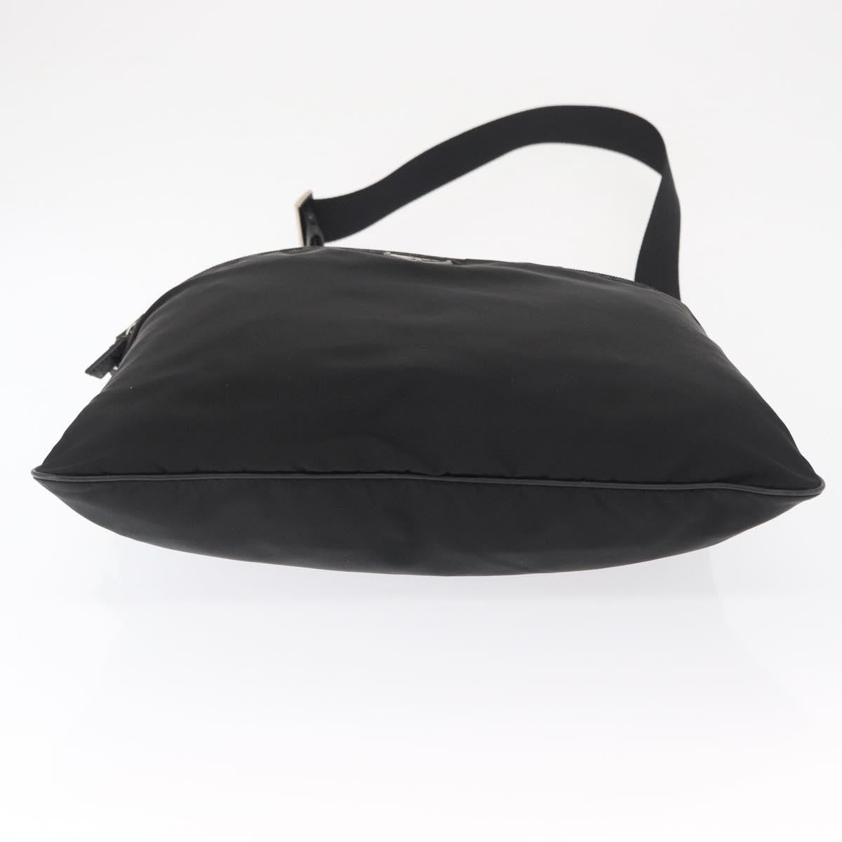 Prada Front Pocket Messenger Bag Tessuto Black Nylon Shoulder Bag Bag (Pre-Owned)
