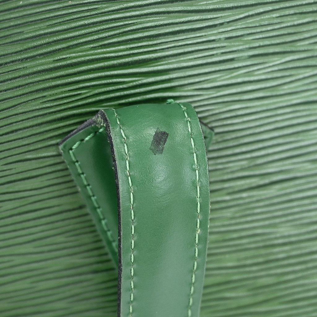 Louis Vuitton Lussac Handbag Epi Leather Green Leather Shoulder Bag Bag (Pre-Owned)