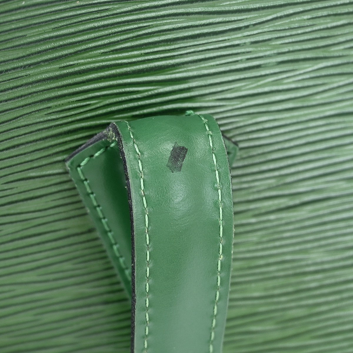 Louis Vuitton Lussac Handbag Epi Leather Green Leather Shoulder Bag Bag (Pre-Owned)