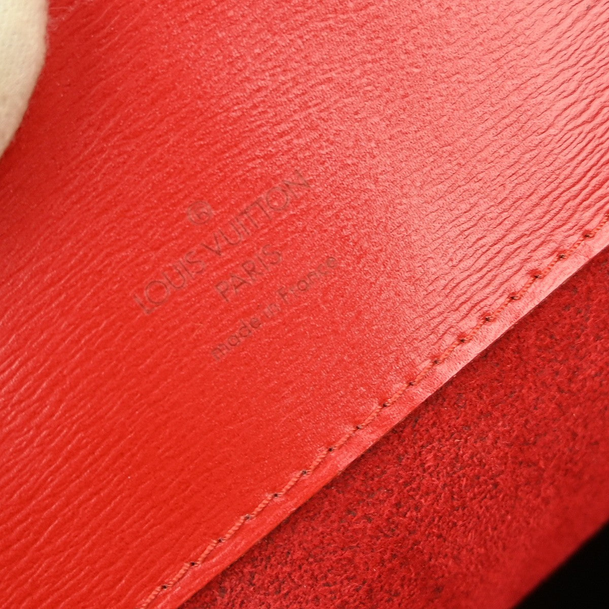 Louis Vuitton Cluny Shoulder Bag Epi Leather Red Leather Shoulder Bag Bag (Pre-Owned)