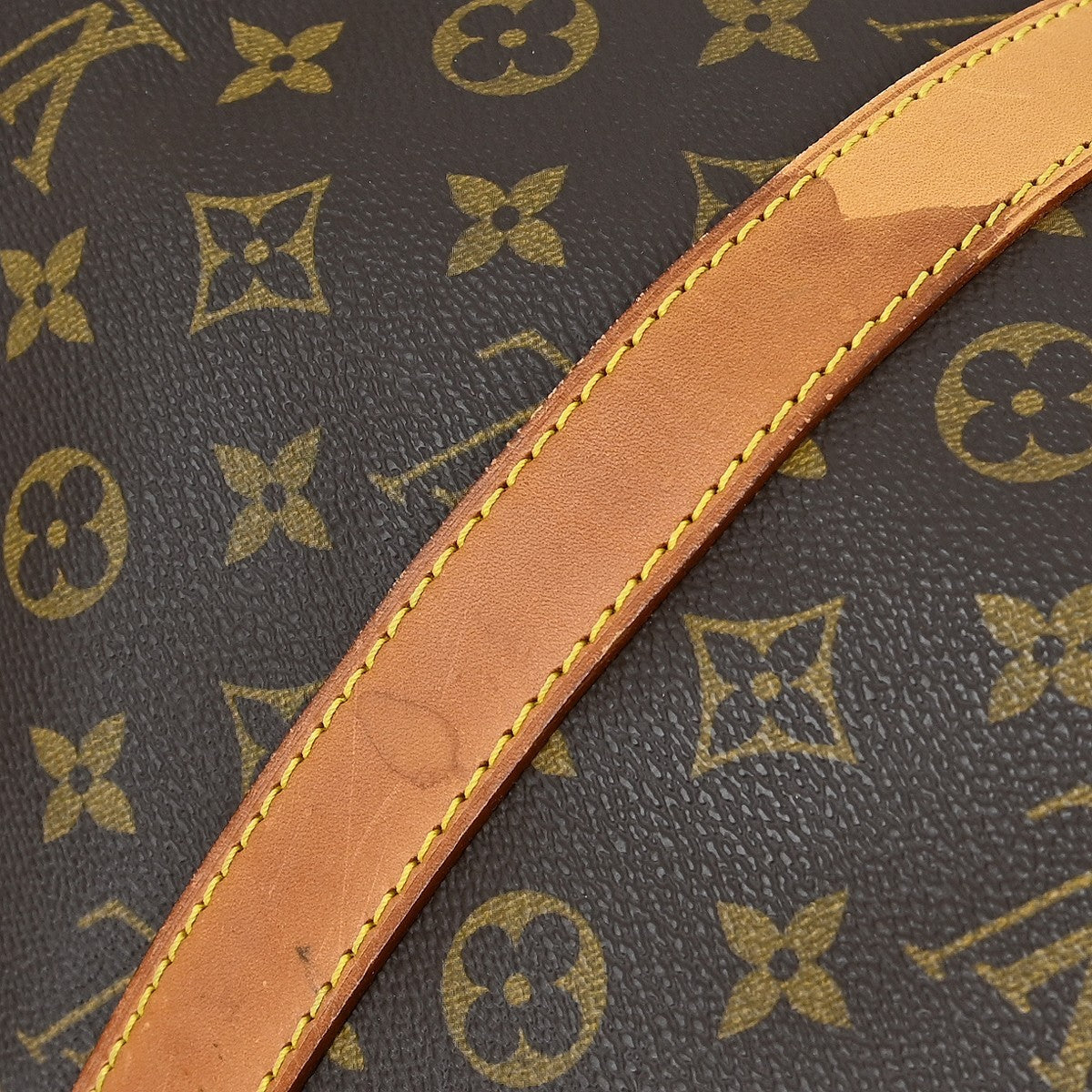 Louis Vuitton Keepall Bag Monogram Canvas Brown Canvas Travel Bag Bag (Pre-Owned)