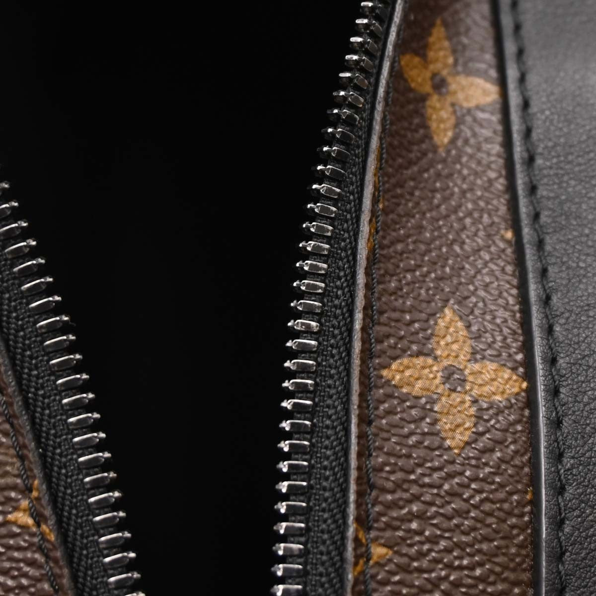 Louis Vuitton Solar Ray Soft Trunk Bag Monogram Canvas Brown Canvas Shoulder Bag Bag (Pre-Owned)