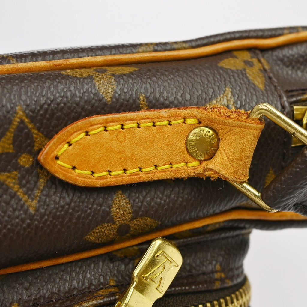 Louis Vuitton Amazone Bag Monogram Canvas Brown Canvas Shoulder Bag Bag (Pre-Owned)