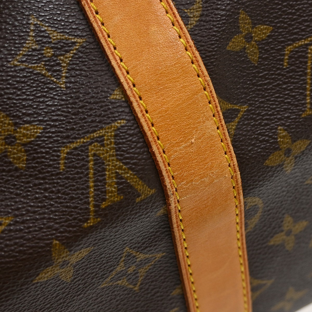 Louis Vuitton Keepall Bag Monogram Canvas Brown Canvas Travel Bag Bag (Pre-Owned)