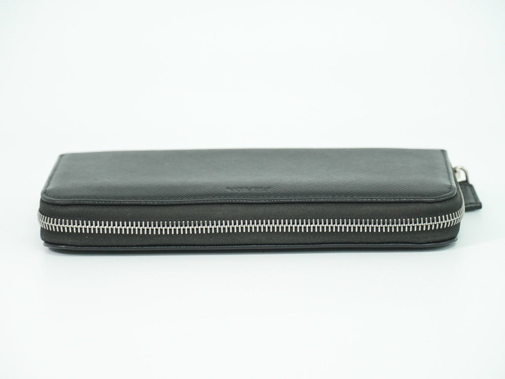 Prada Saffiano Wallet Leather Black Leather Wallets Accessory (Pre-Owned)