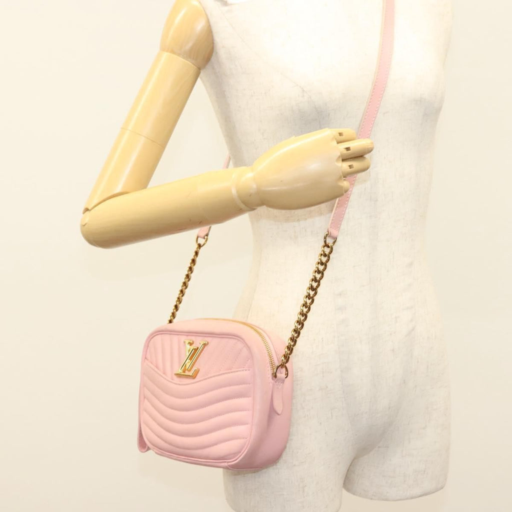 Louis Vuitton New Wave Camera Bag Quilted Leather Pink Leather Bag (Pre-Owned)