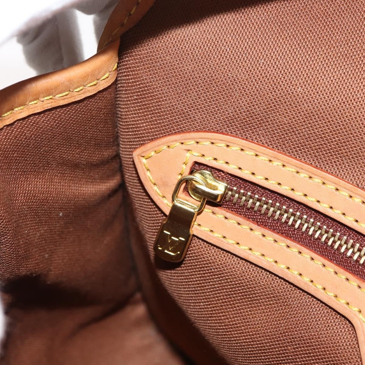 Louis Vuitton Sologne Handbag Monogram Canvas Brown Canvas Shoulder Bag Bag (Pre-Owned)