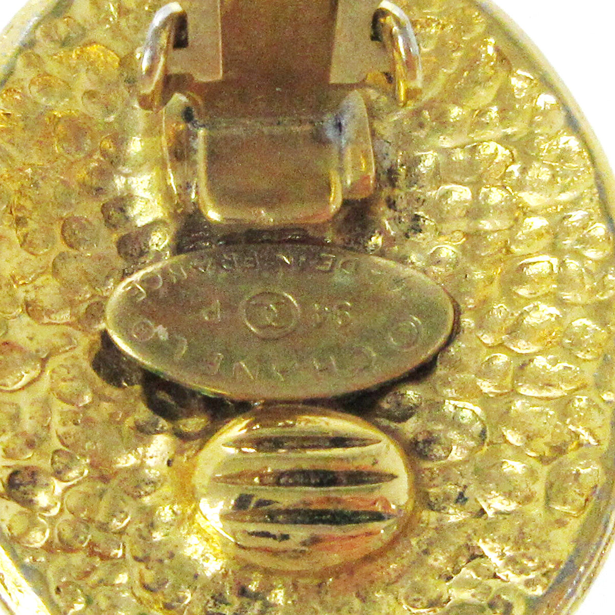 Chanel Vintage Cc Button Ovales Clip-On Earrings Gold-Plated Gold Gold_Plated Earrings Jewelry (Pre-Owned)