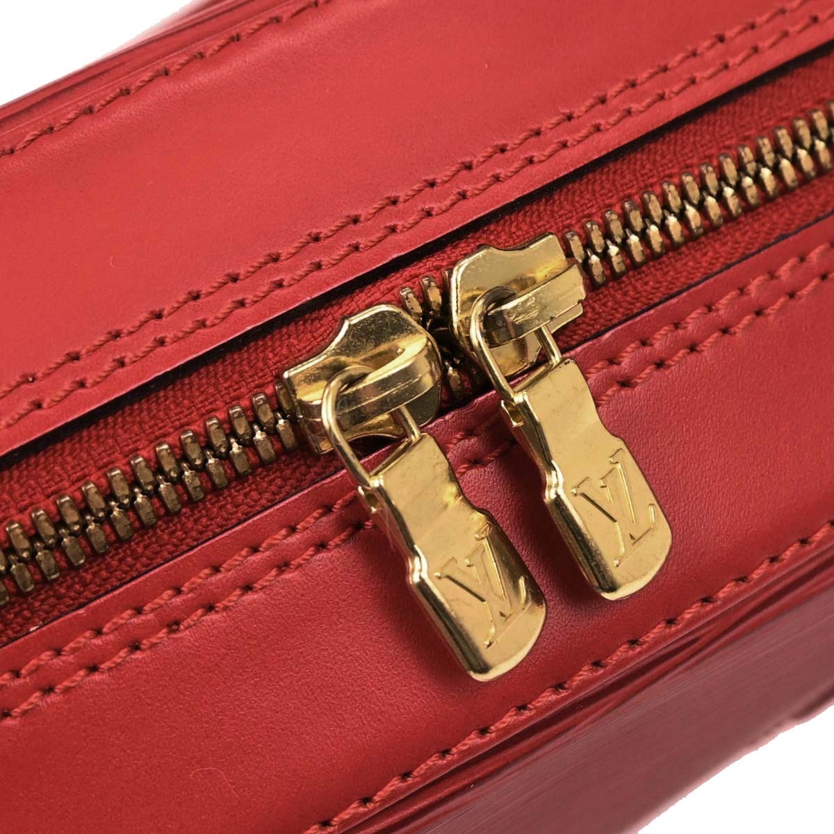 Louis Vuitton Sablons Handbag Epi Leather Red Leather Handbag (Pre-Owned)