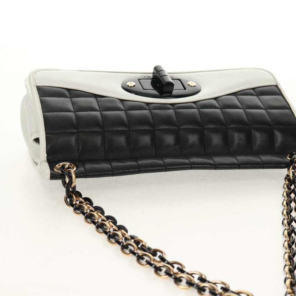 Chanel Chocolate Bar Mademoiselle Shoulder Bag Quilted Lambskin Black Leather Shoulder Bag Bag (Pre-Owned)