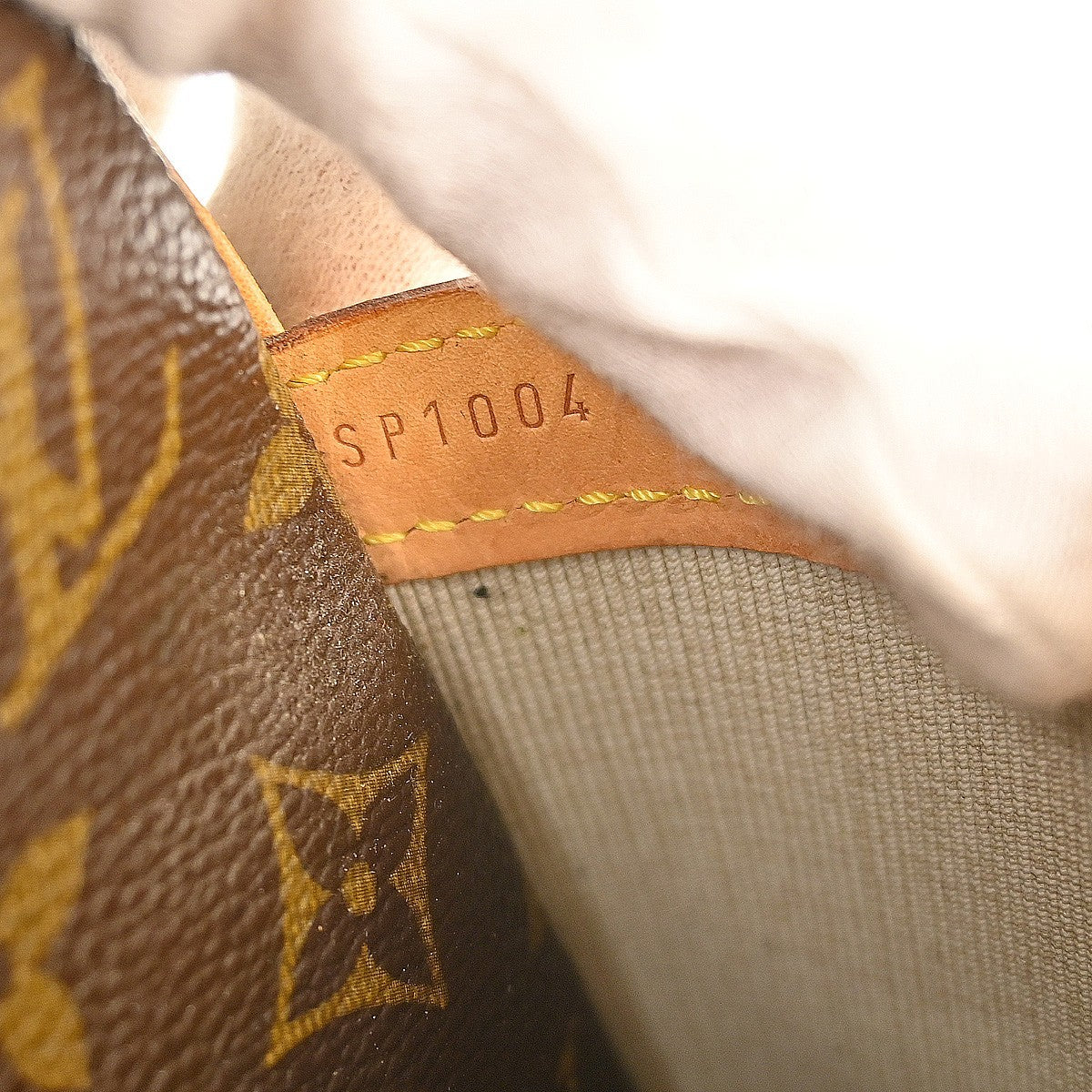 Louis Vuitton Reporter Bag Monogram Canvas Brown Canvas Shoulder Bag Bag (Pre-Owned)