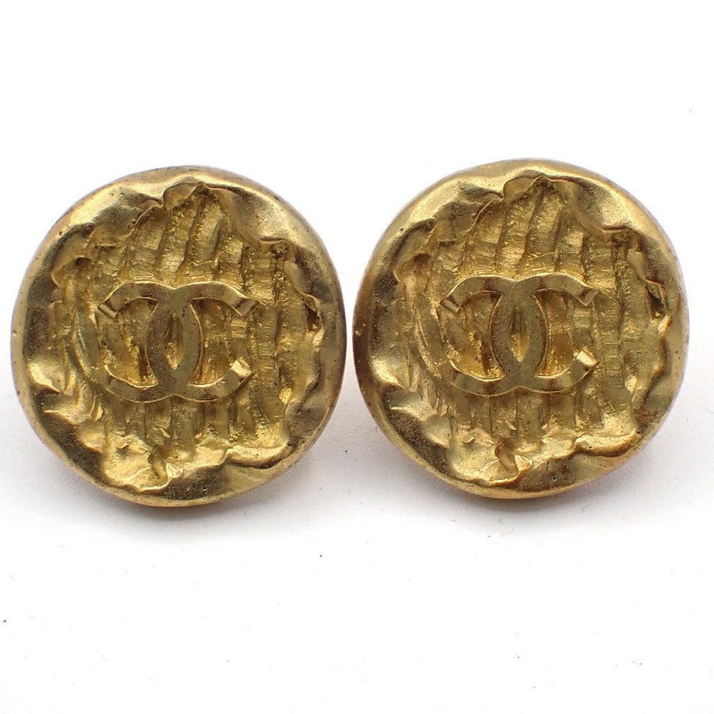 Chanel Vintage Cc Round Button Clip-On Earrings Metal Gold Gold_Plated Earrings Jewelry (Pre-Owned)
