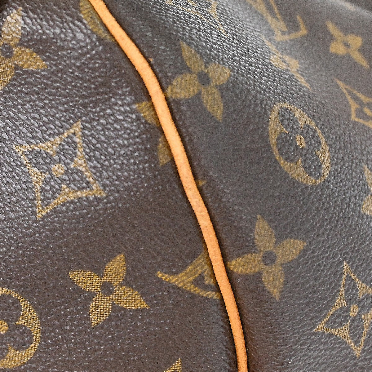 Louis Vuitton Keepall Bag Monogram Canvas Brown Canvas Travel Bag Bag (Pre-Owned)