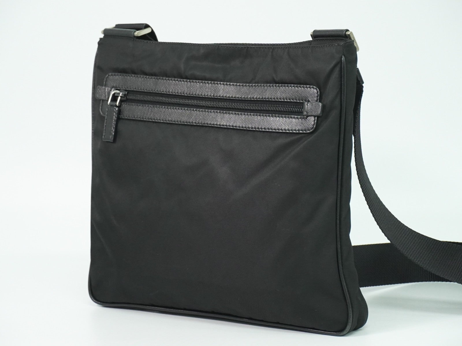Prada Flat Messenger Bag Tessuto Black Nylon Shoulder Bag Bag (Pre-Owned)