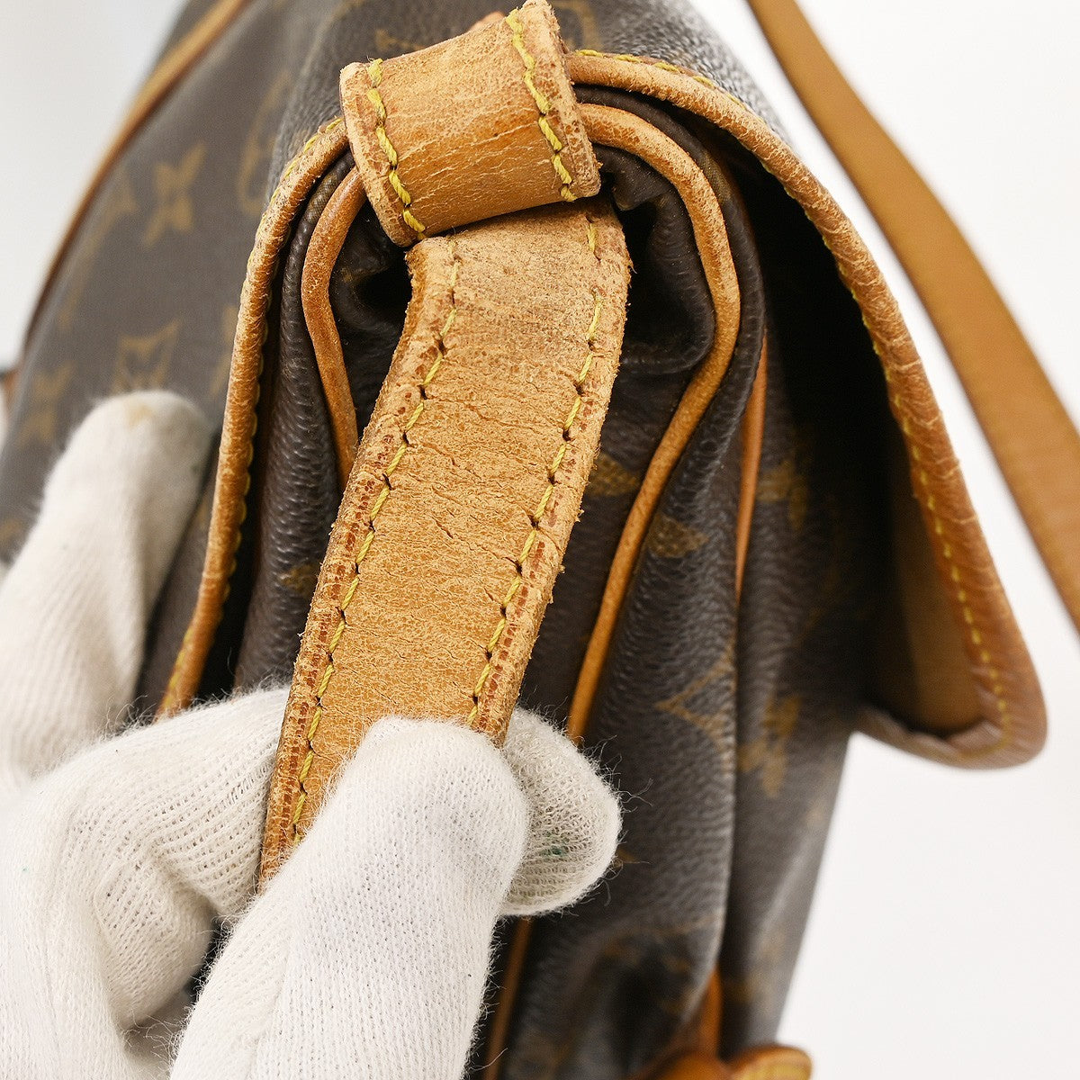 Louis Vuitton Saumur Handbag Monogram Canvas Brown Canvas Shoulder Bag Bag (Pre-Owned)