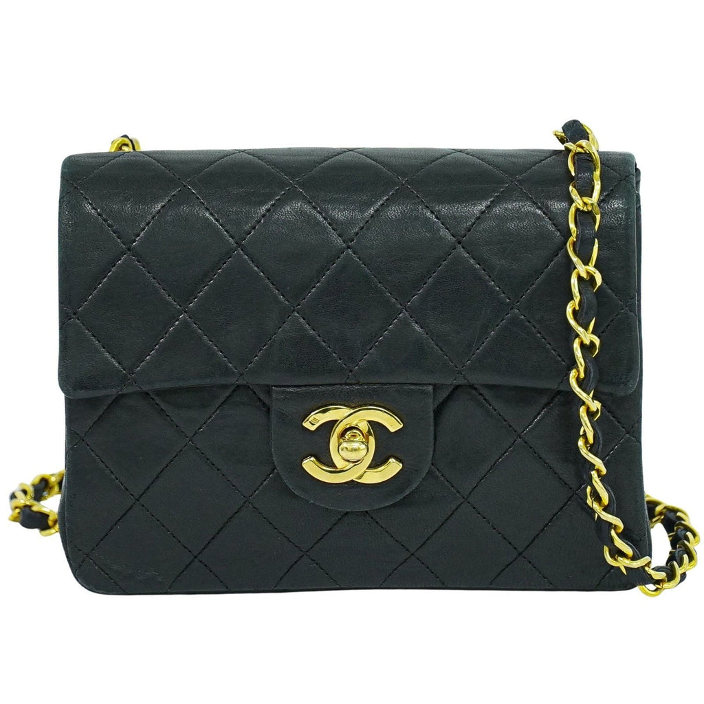 Chanel Vintage Square Classic Single Flap Bag Quilted Leather Black Leather Handbag (Pre-Owned)